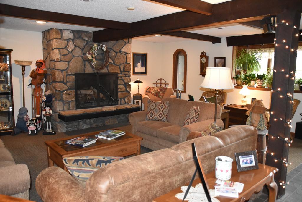 Olympia Lodge Manchester Center Екстериор снимка